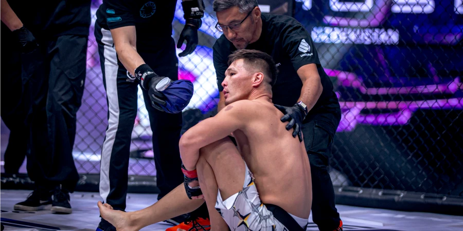 Казахстанский боец проведет бой с кыргызским файтером на OCTAGON 70