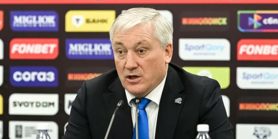 Болельщики «Барыса» настаивают на уходе главного тренера