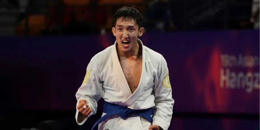 Казахстанский джитсер Батырбеков вышел в финал Азиатских пляжных игр-2026