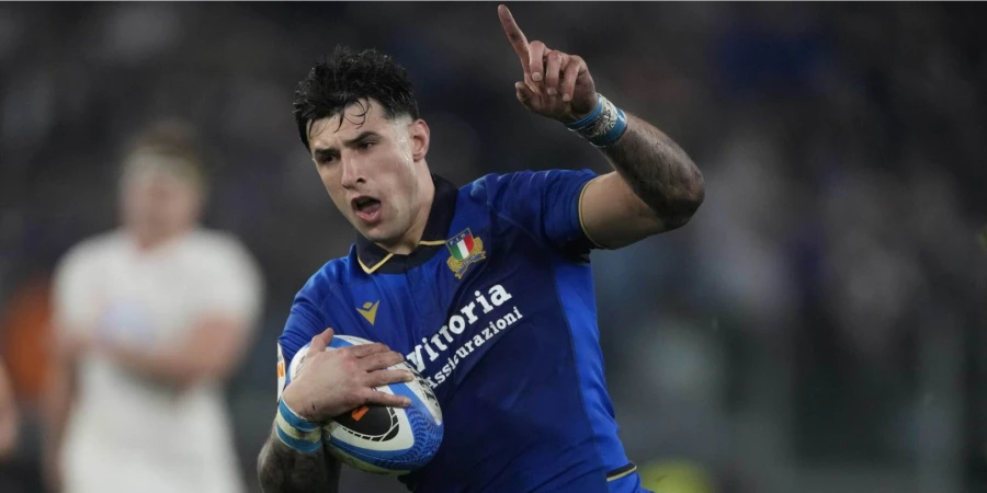 Италия одержала первую в истории победу над англичанами