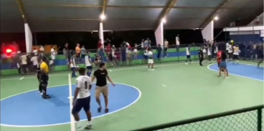 Хаос прервал кубковый поединок в Бразилии