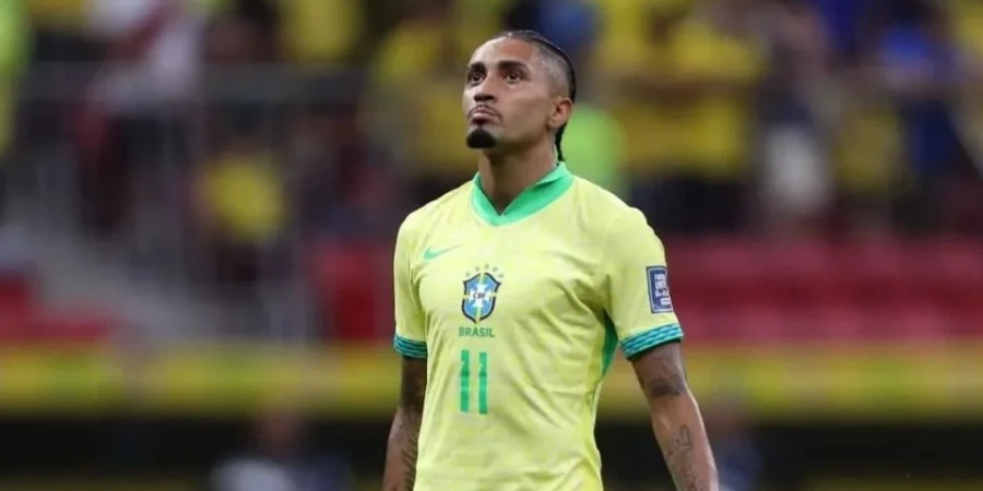 На Рафинью обрушились проблемы со всех сторон