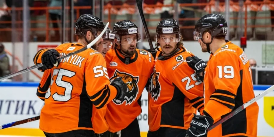 Амур» вырвал победу у «Авангарда» в овертайме впервые за три сезона