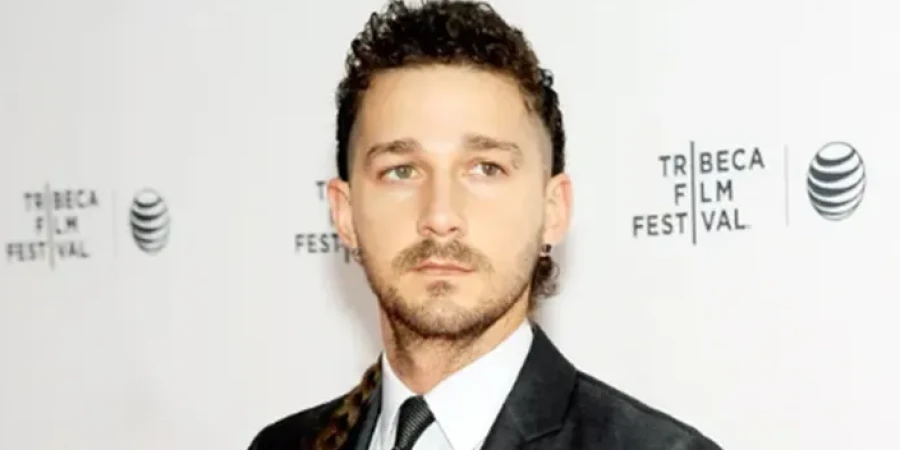 Шайа Лабаф устроил хаос возле теннисного клуба