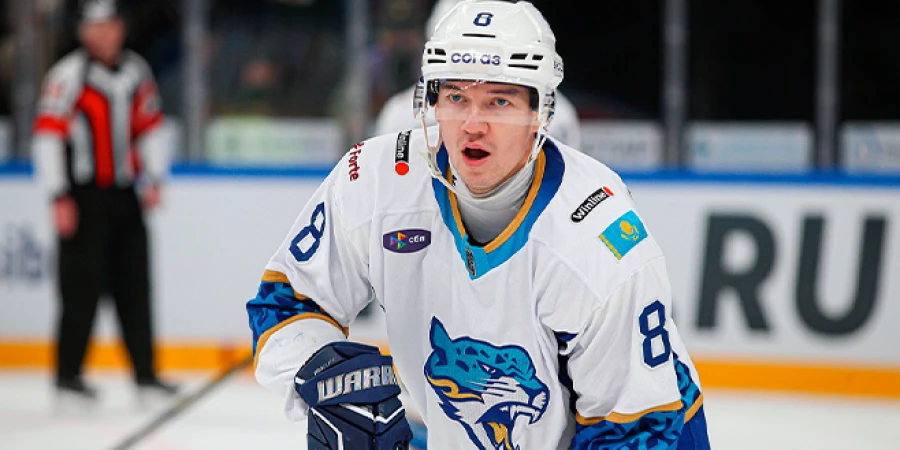 Экс-лидер обороны «Барыса» впервые блистает в КХЛ