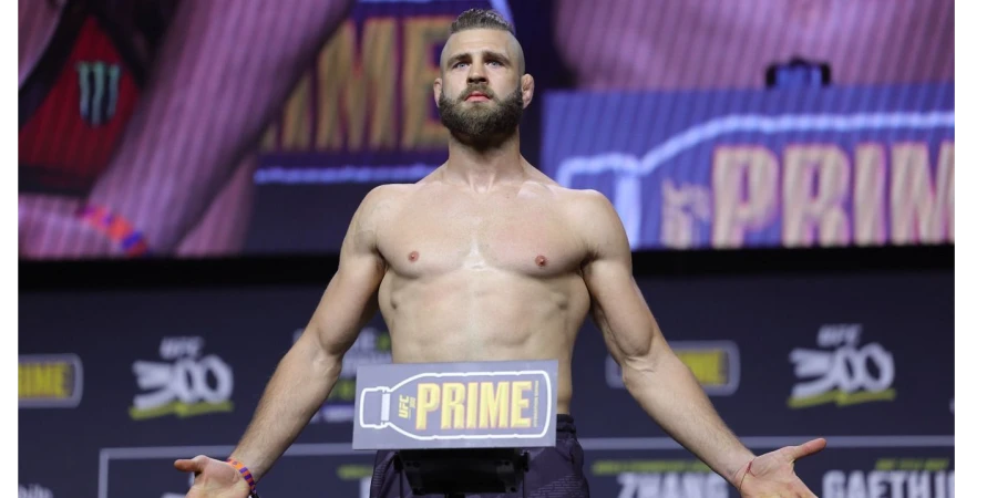 Экс-чемпион UFC замахнулся на дивизион Хамзата Чимаева