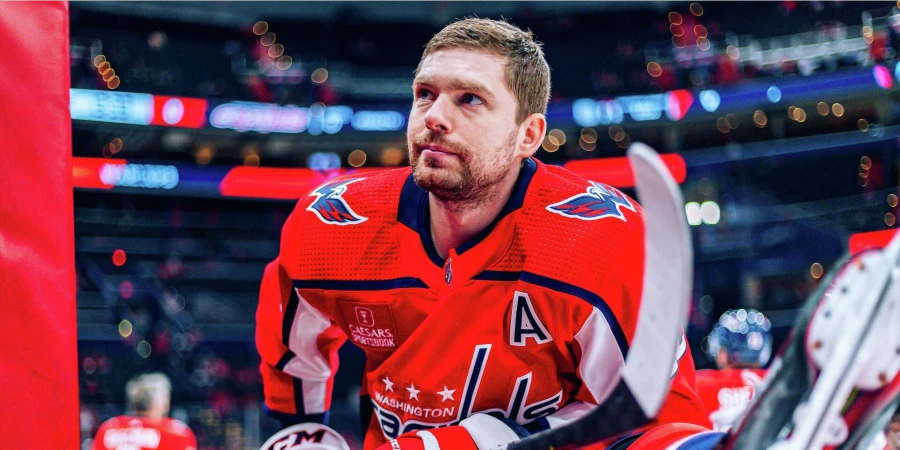 Экс-звезда НХЛ подписал контракт с главным соперником казахстанского «Барыса»