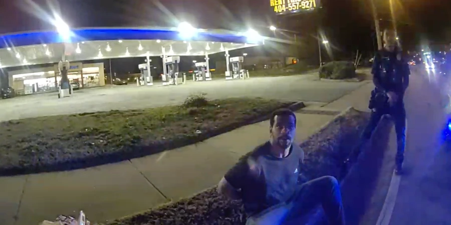 Экс-футболист НФЛ пытался вынести продукты из супермаркета в штанах