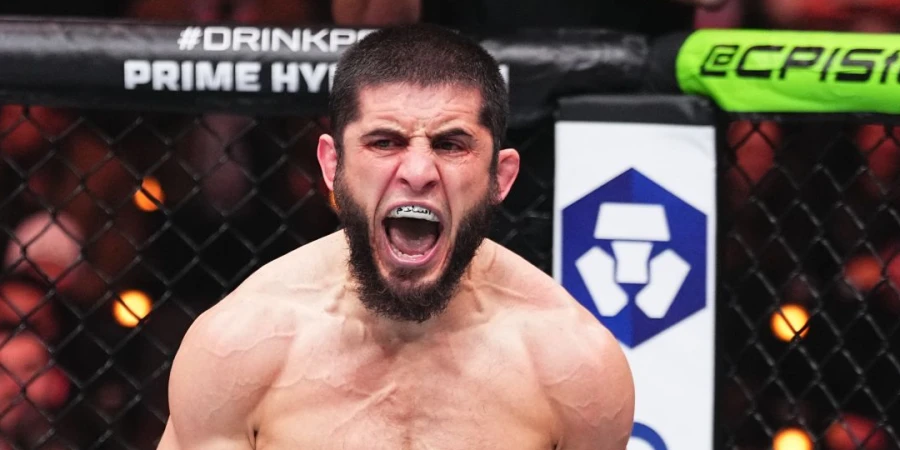 Ислам Махачев поделился мнением о бое с Илией Топурией