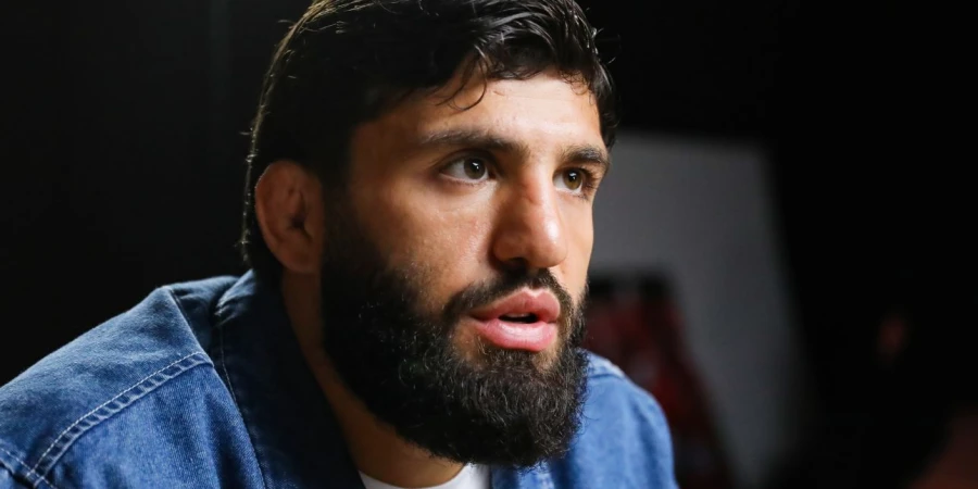 Лидер рейтинга UFC желает подраться с ветераном Промоушена