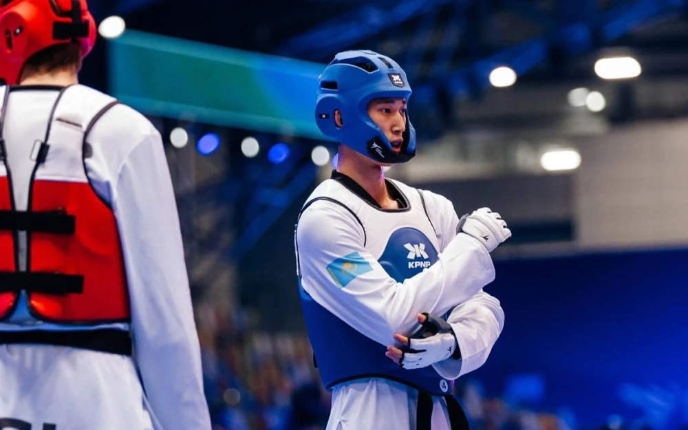 Таэквондодан ӘЧ: Батырхан Төлеуғали жартылай финалға шықты