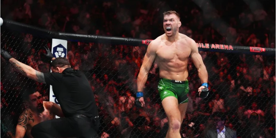 Дю Плесси отреагировал на возможный бой с Алленом и заговорил о поясе