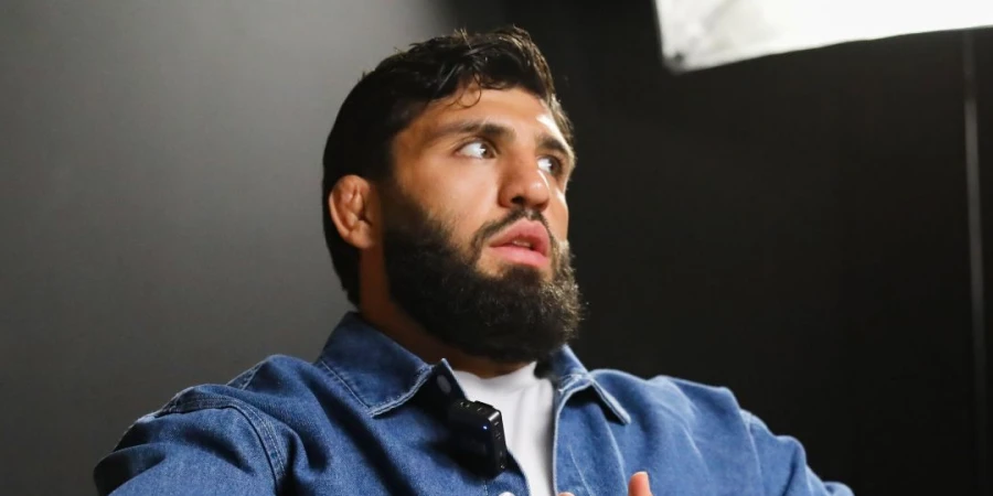 Топовый боец назвал победителя в мегафайте