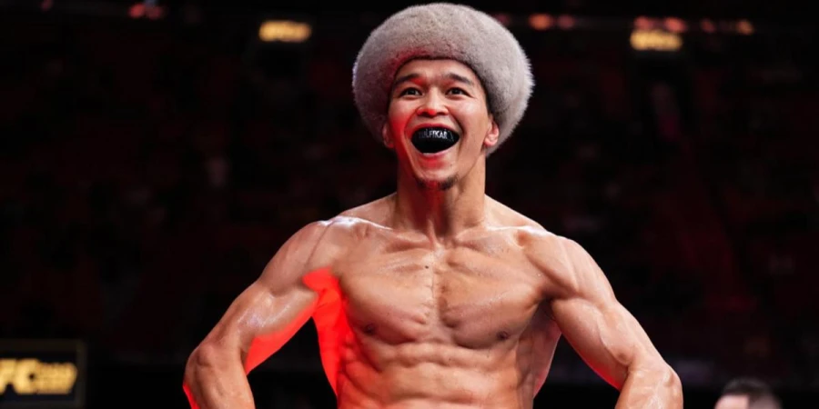 Асу Алмабаев сделал вес перед седьмым боем в UFC. ВИДЕО