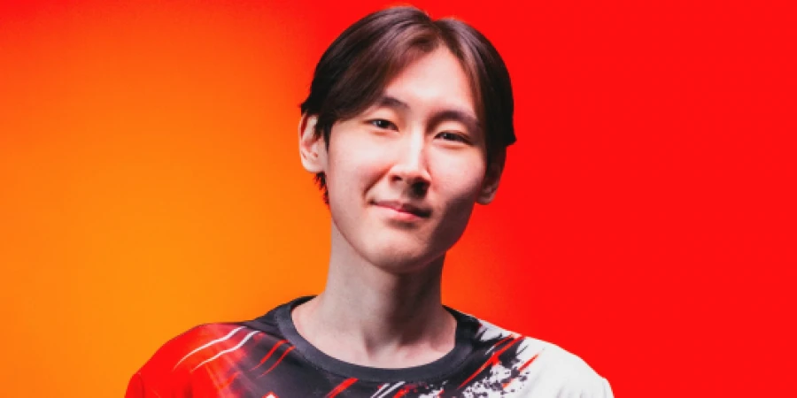 Казахстанец Aik добавлен в состав MOUZ на FACEIT