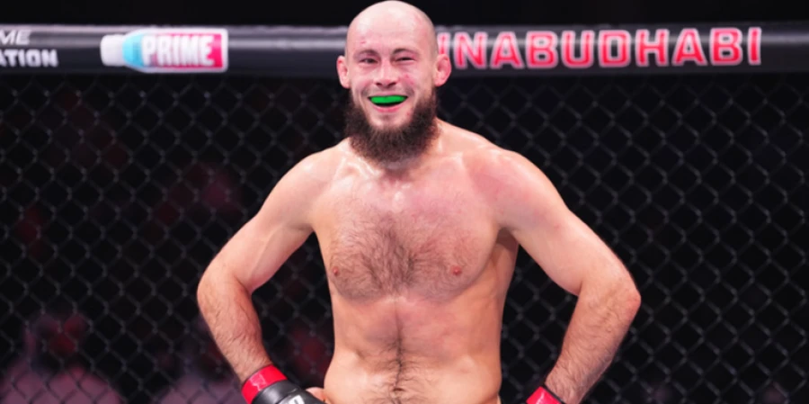 Российский боец нокаутом в первом раунде выиграл бой на UFC PARIS