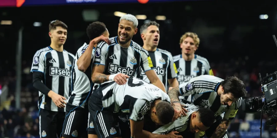 «Ньюкасл Юнайтед» — «Лидс Юнайтед»: прямая трансляция матча АПЛ