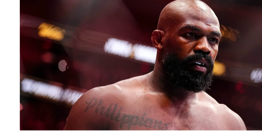 Появились новости о бое преемника Джона Джонса за титул UFC