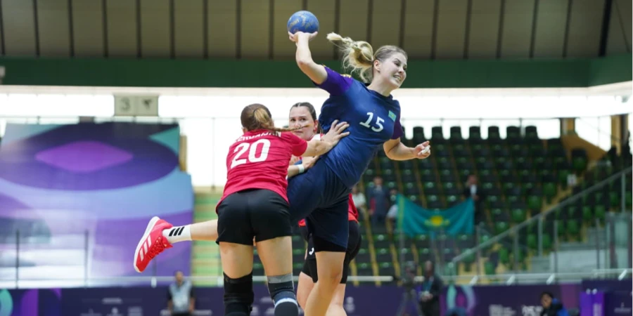 Қазақстандық гандболшы қыздар топтан бірінші орынмен шықты