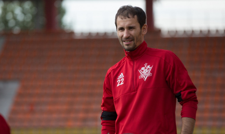 «Ақтөбе» Виталий Волковпен келісімшартты ұзартты 