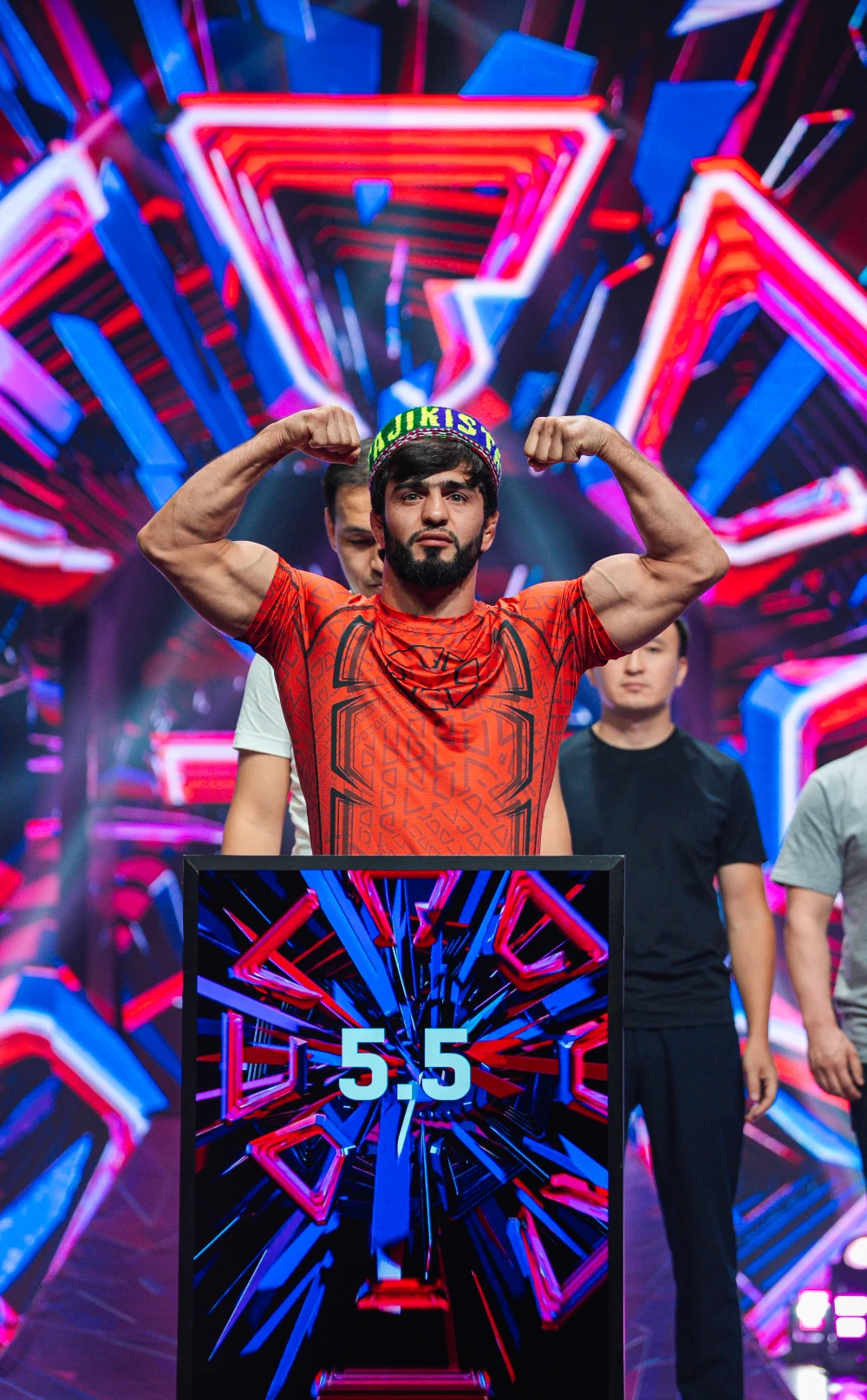 Таджикский боец не оставил шансов сопернику на турнире OCTAGON 78