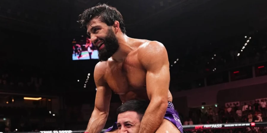 Арман Царукян вспомнил тяжелое детство и первые шаги к успеху в UFC