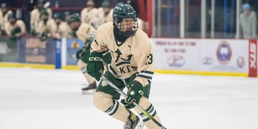 Вундеркинд из Казахстана забил лидеру конференции в OHL