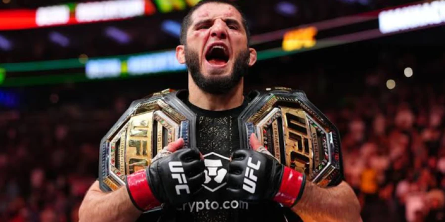 Эксперт UFC оценил место Махачева среди величайших бойцов в истории