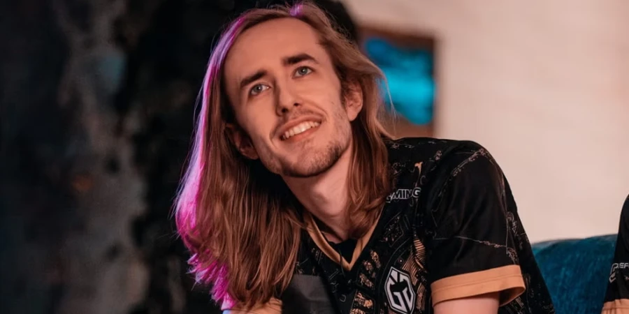 Американский киберспортсмен рассказал о важнейшей привычке в Dota 2