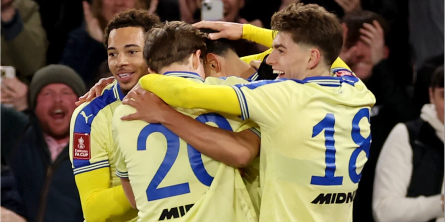 Клуб Чемпионшипа сенсационно выбил лидера АПЛ из Кубка Англии