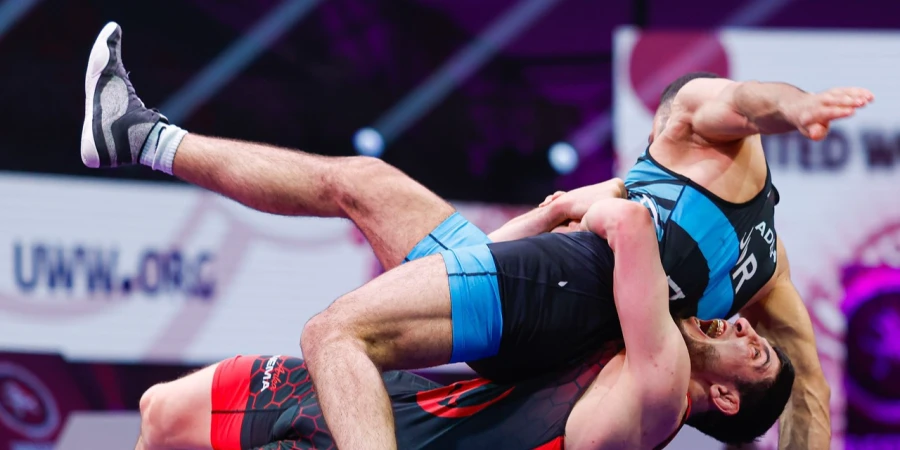 Три борца примут участие в схватках за третье место чемпионата Азии в Бишкеке