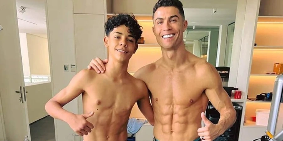 Сын Криштиану Роналду может вернуться в академию «Манчестер Юнайтед»