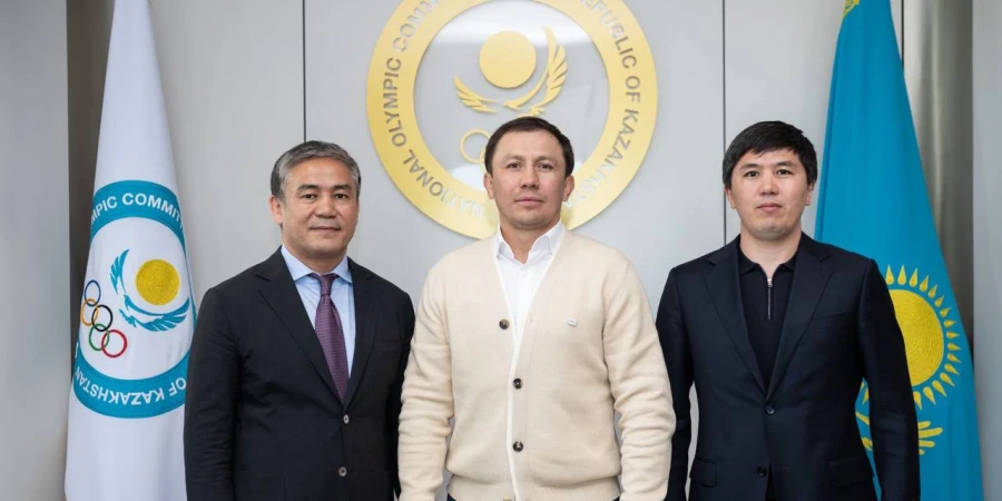 Геннадий Головкин Қазақстан бокс федерациясының өкілдерімен кездесті