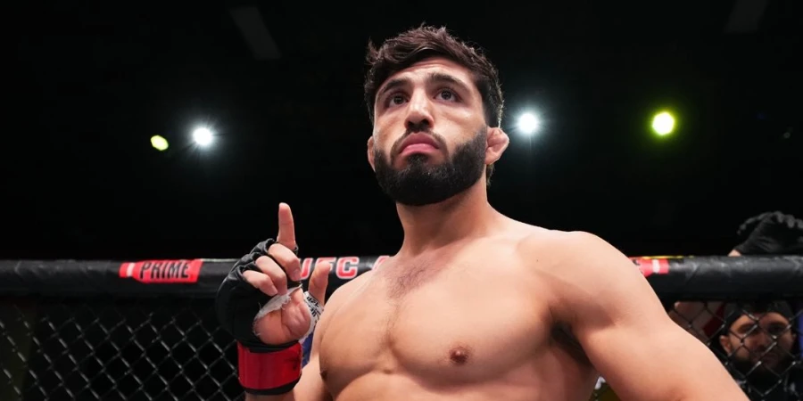 Топовый файтер UFC назвал россиянина, вдохновлявшего его на заре карьеры в MMA