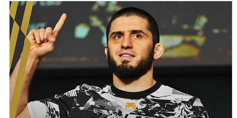 Известный менеджер определил, кто должен драться с Махачевым за титул