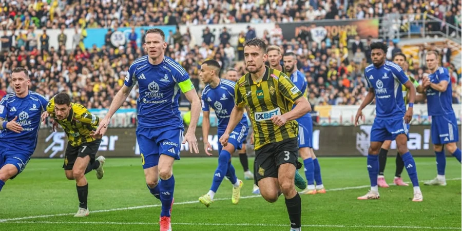 Аншлаг в Алматы: билеты на матч КПЛ были полностью раскуплены