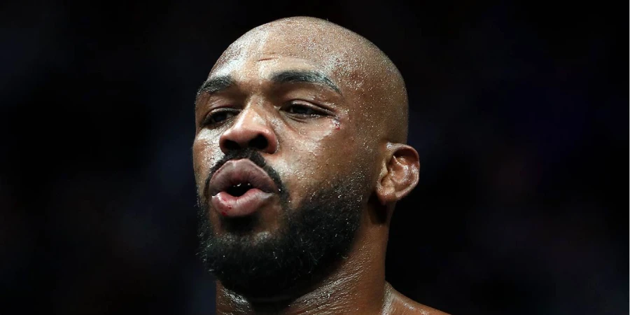 «Он может делать всё, что захочет». Экс- чемпион UFC — о своем легендарном соотечественнике Джонсе