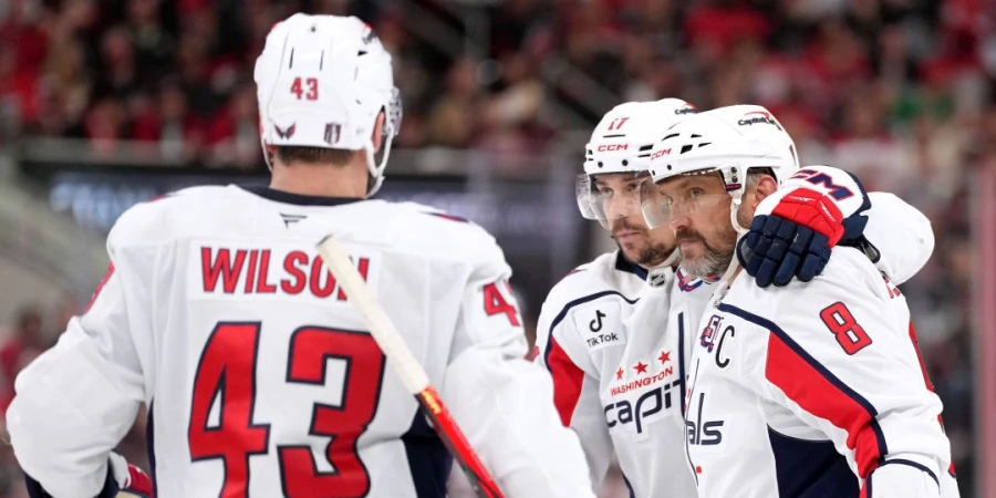 Одноклубники русской легенды, Овечкина, провели хит-парад любимых пасов на него