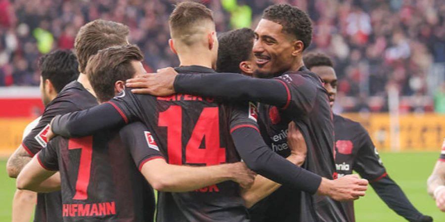 «Байер» — «Вильярреал»: прямая трансляция матча Лиги чемпионов