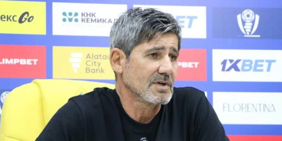 В «Актобе» опровергли информацию о скорой отставке тренера