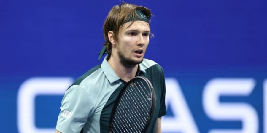 Сенсацией завершился матч с участием первой ракетки Казахстана в Дубае