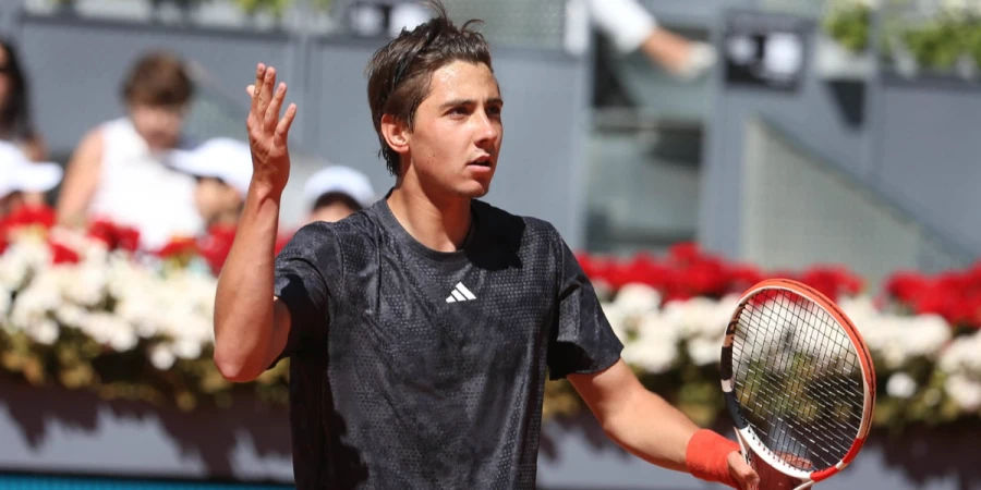 Казахстанец сенсационно выбил 9-ю ракетку мира и вышел в третий круг турнира в Майами