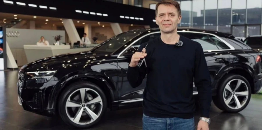 Олимпиада чемпионының әкесіне көлік кілті тарту етілді