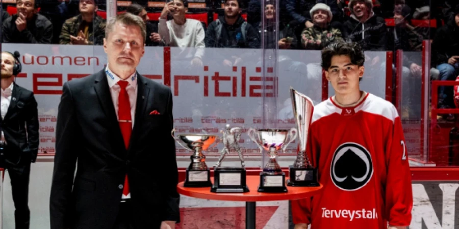 Казахстанский хоккеист получил признание в европейской лиге