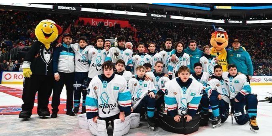 Квебекте 12 жастағы хоккейшілерге арналған PeeWee балалар турнирі өтті