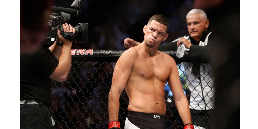 Легенда UFC оставил послание 33-летнему обладателю пояса BMF