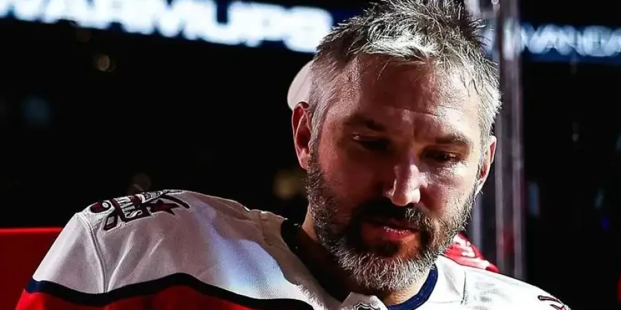 "Могучие утки" затушили "огонь" команды легендарного русского в НХЛ