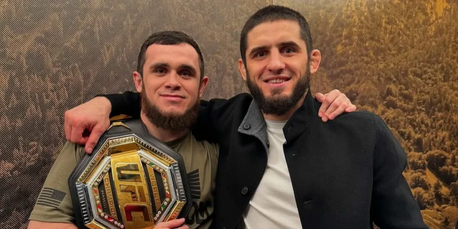 Двух российских бойцов подписали в UFC