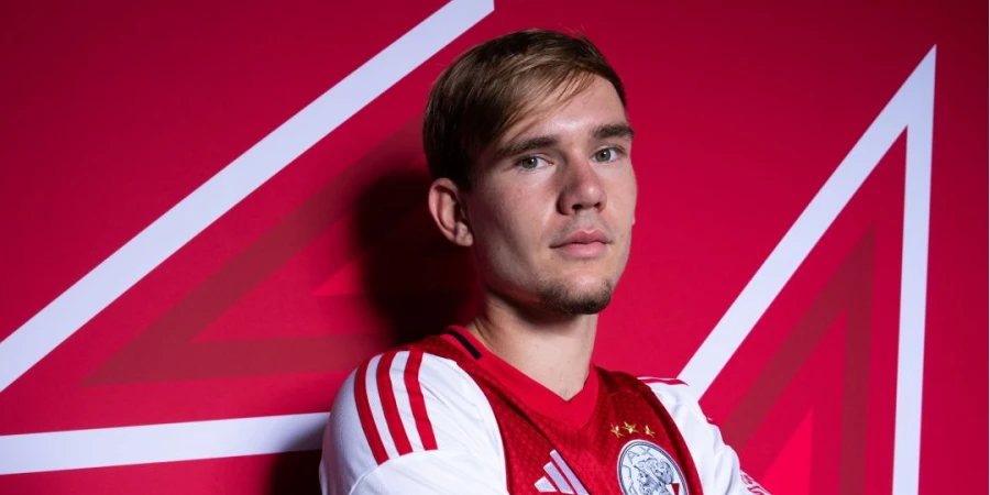 Лидера молодежной команды «Аякса» насмерть сбила машина