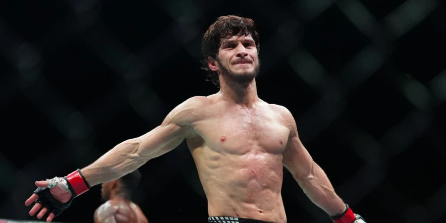 Менеджер Абдель-Азиз раскрыл детали победного поединка своего подопечного в Лондоне